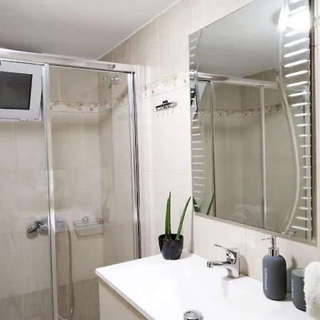 Ammourin House Gazi